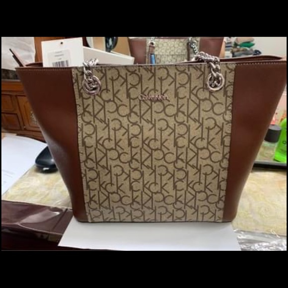 Calvin Klein Handbags - Brand New Calvin Klein tote